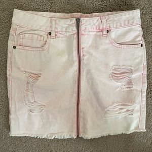 Pink wash denim skirt Zip detail